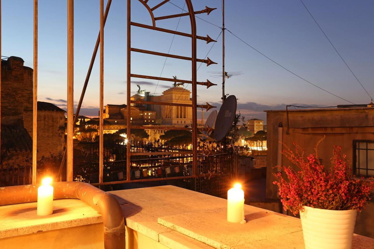 Appartamento Maxima: Amazing View Of The Roman Forum Roma